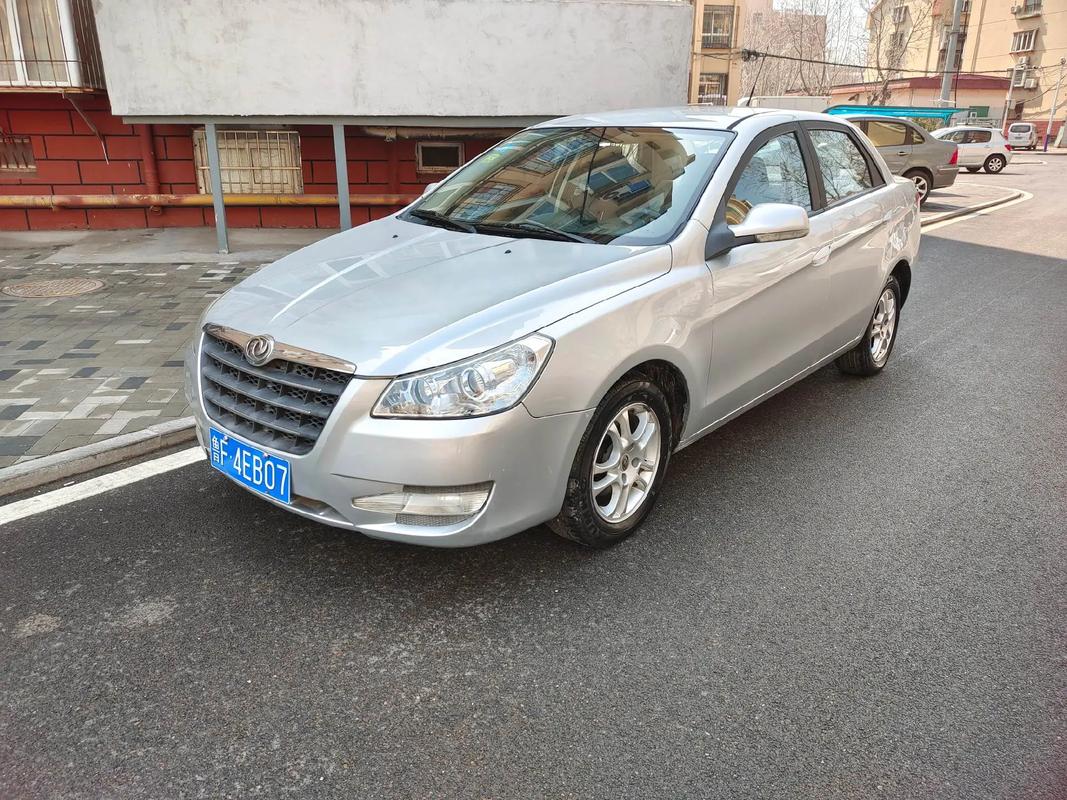 风神s30参数／风神s302013款怎么样