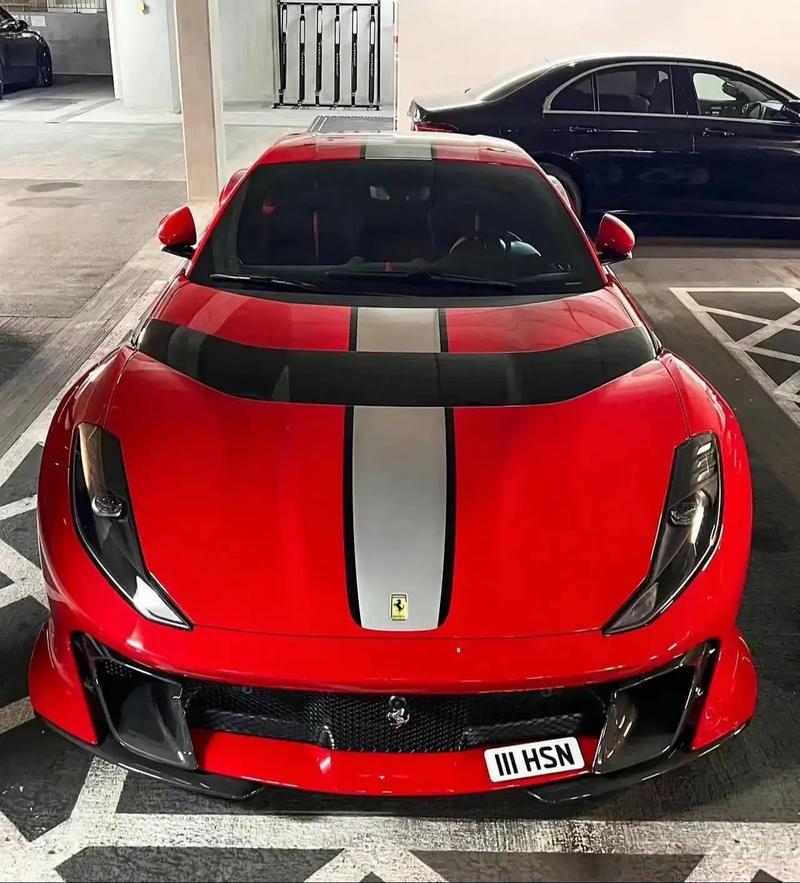 【法拉利812落地价,法拉利812价格多少】