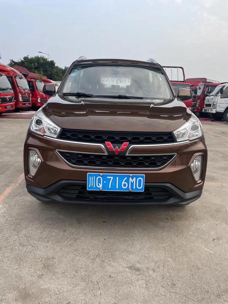 五菱s3价格及图片,五菱s37座最新报价