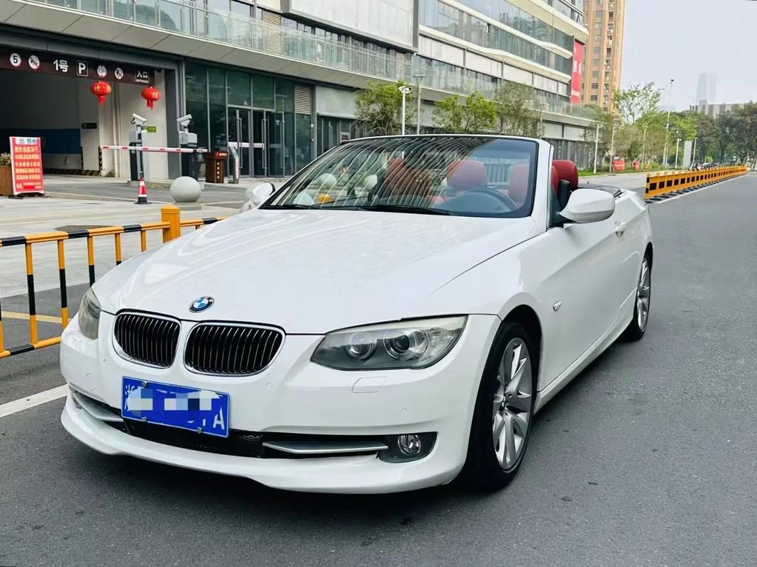 宝马敞篷330i多少钱/宝马330敞篷价格