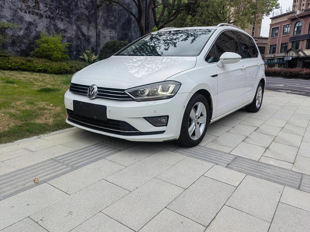 大众高尔夫落地价多少钱一辆(大众高尔夫最低落地价)