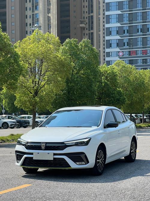 【荣威新款轿车,荣威2021新款轿车】