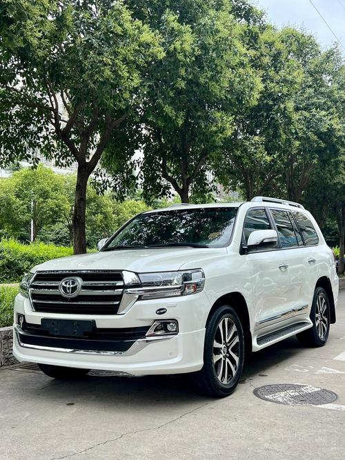 兰德酷路泽5700参数 兰德酷路泽5700vxr顶配报价2020