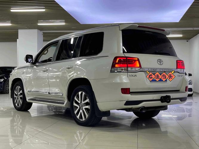 天津港兰德酷路泽4600最新报价/天津港兰德酷路泽5700最新报价