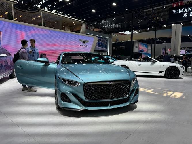 宾利双门轿跑 宾利双门轿跑Batur等限量版